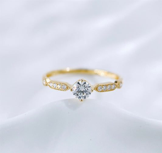 Round Diamond Milgrain Vintage Everyday Stacking Ring | 18K Gold