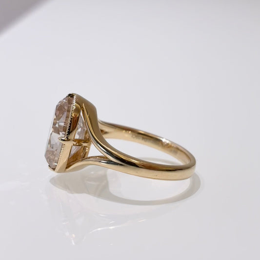 Oval Champagne Lab Diamond |Vintage Milgrain |Double Split Shank | 14K Gold