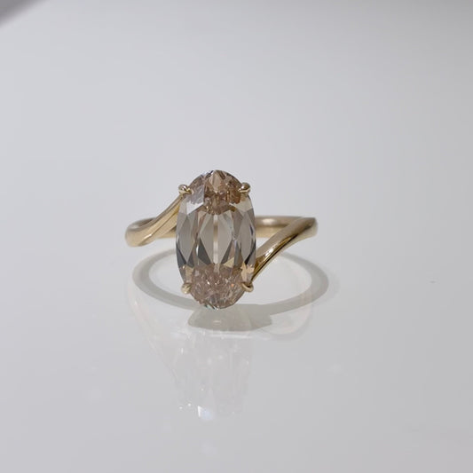 Oval Champagne Lab Diamond |Twisted Split Shank Ring | 14K Gold