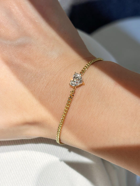 Single Heart Lab Grown Diamond Bracelet | 18K Yellow Gold | Dainty & Romantic