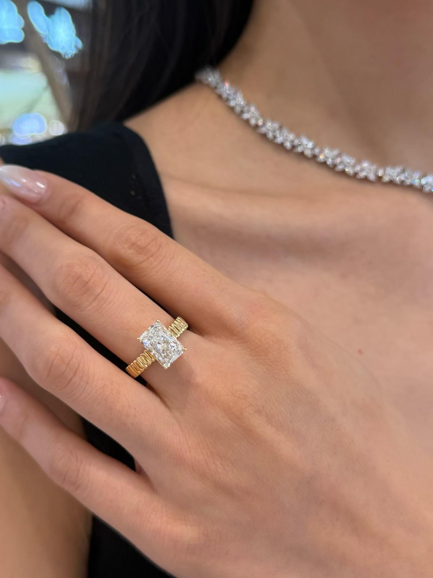 3Carat Radiant Cut Lab Grown Diamond Ribbed Solitaire Ring| 18K Yellow Gold