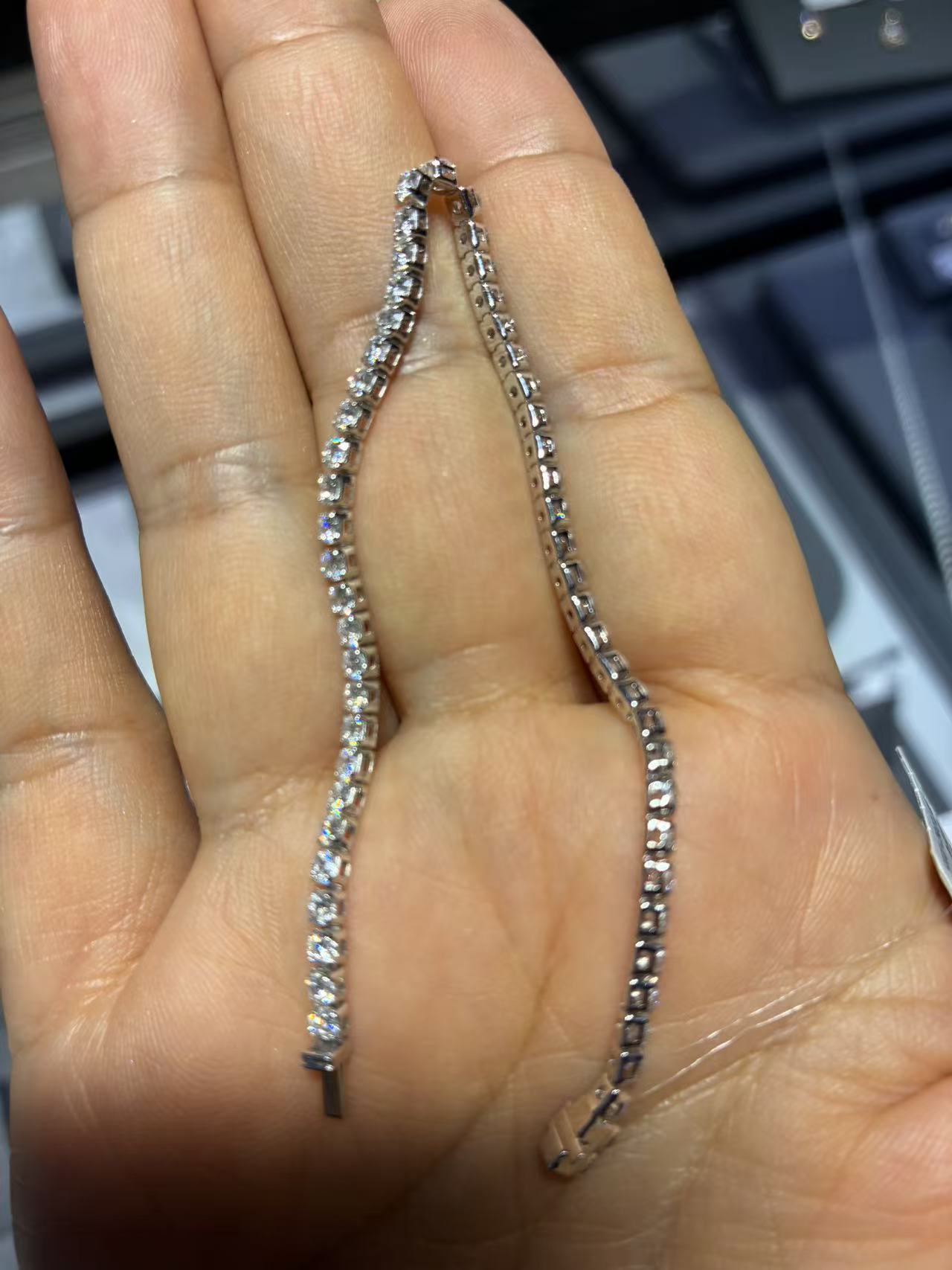 A link for to pay tennis bracelet