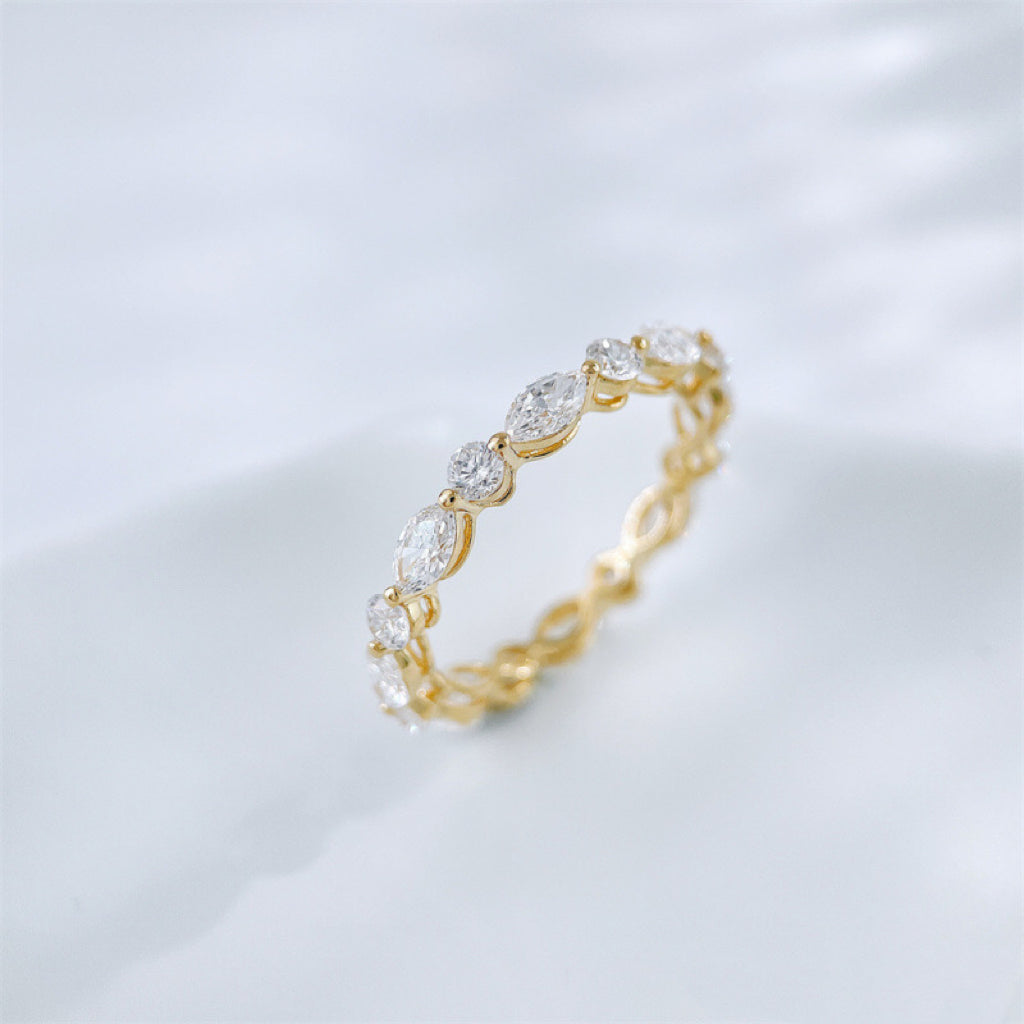 Lab Grown Diamond Alternating Wedding Band | Stackable Bridal Sparkle | 18K