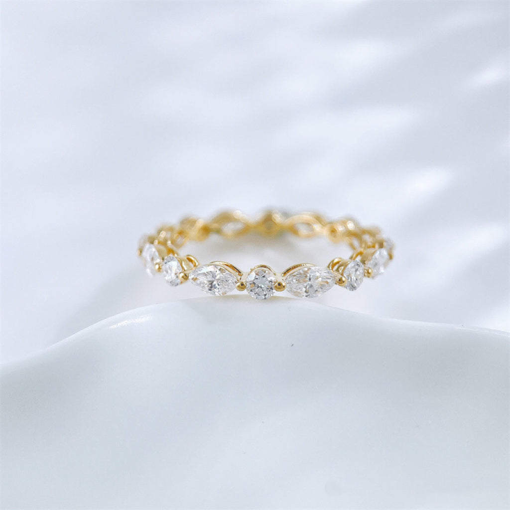Lab Grown Diamond Alternating Wedding Band | Stackable Bridal Sparkle | 18K