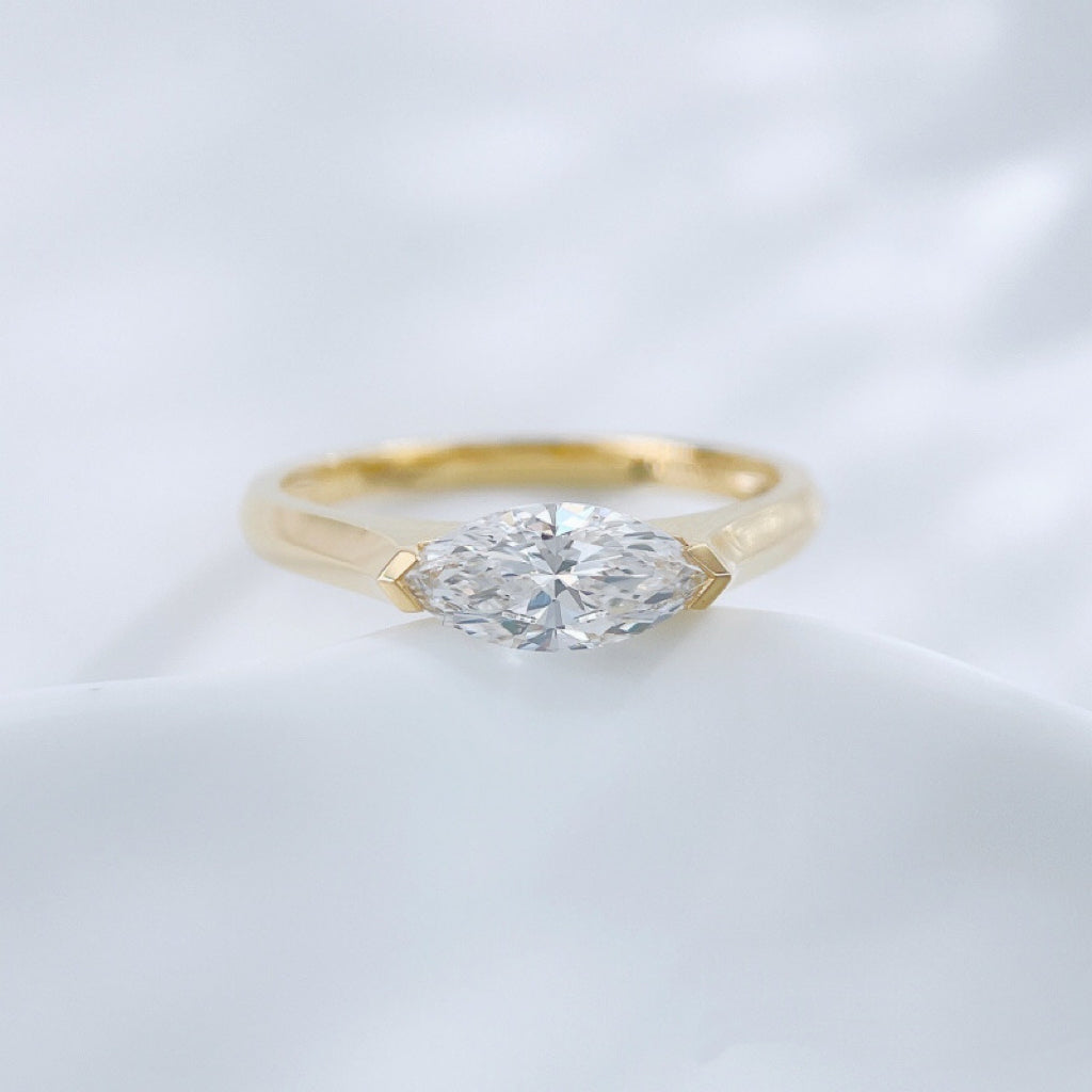 Elegant 1ct Marquise Lab-Created Diamond Engagement Ring| 18K Gold