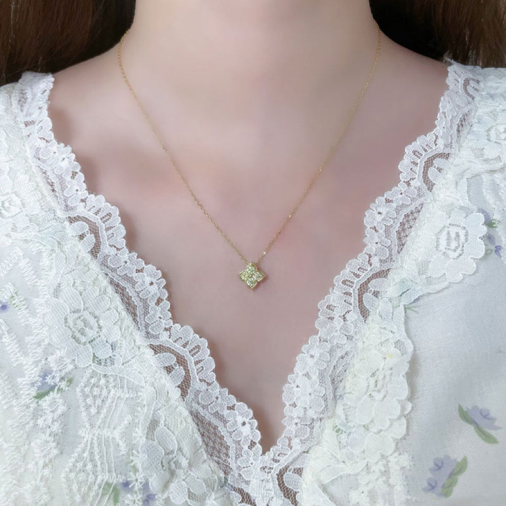 Four-Leaf Clover Lab Grown Yellow Diamond Pendant Necklace | 18K Solid Gold