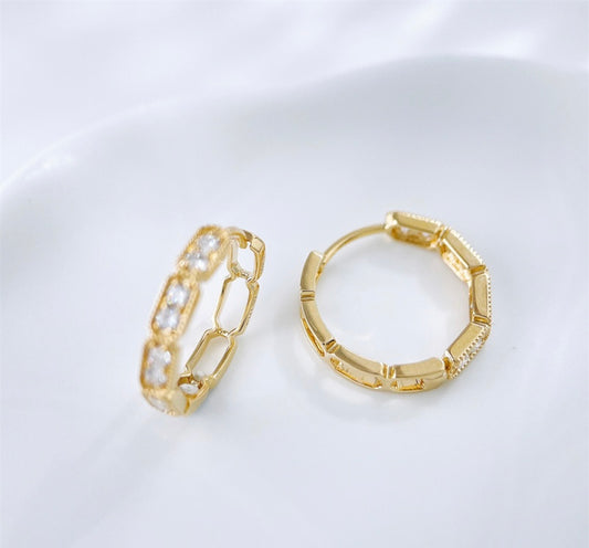 Round Lab Grown Diamond Mini Huggie Hoop Earrings | 18K Gold
