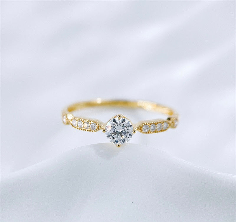 Round Diamond Milgrain Vintage Everyday Stacking Ring | 18K Gold
