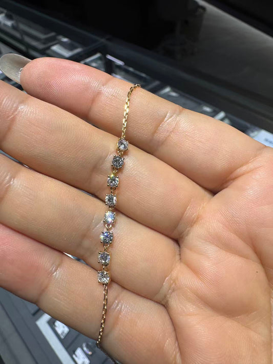 A link for Nick to pay a bracelet