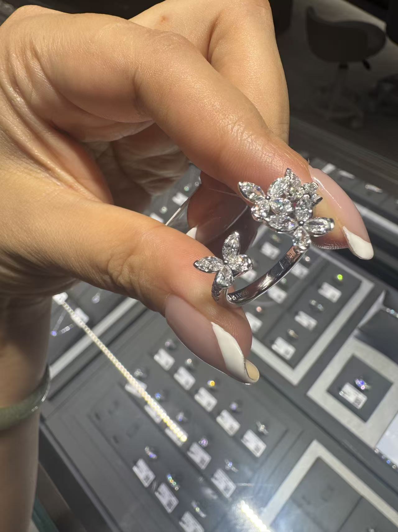 A link for Neela to pay for diamond ring 8#