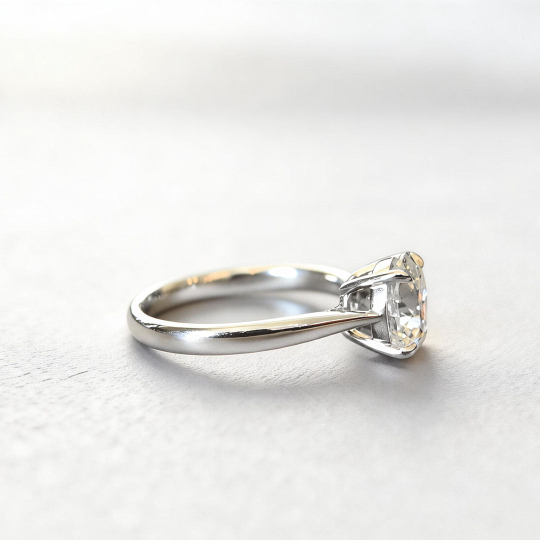 Round Solitaire Four Claw Plain Band