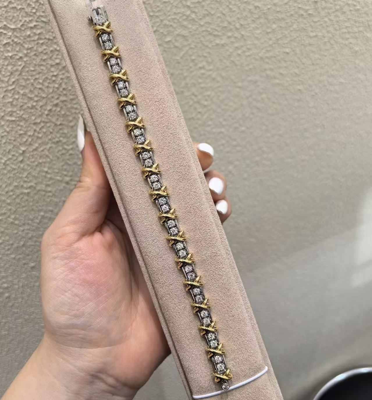 A link for Kelsey to pay bracelet (50%deposit)