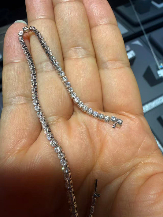 A link for erica to pay for bracelet 16.5# （50%deposit)