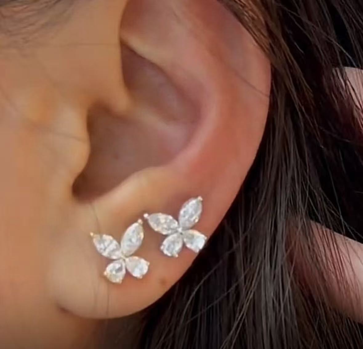 A link for chau rodriguez to pay earrings 1.8ct (50%deposit)