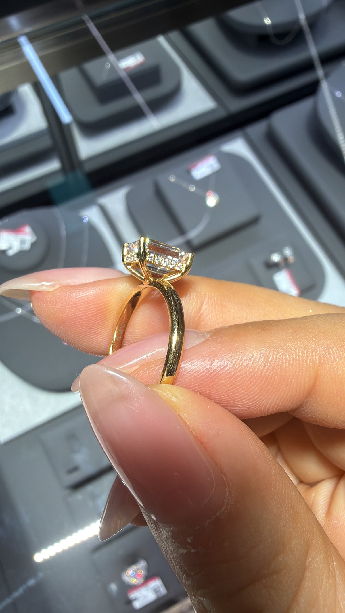 A link for Becca s. to pay Ring(50%seposit)size7.25