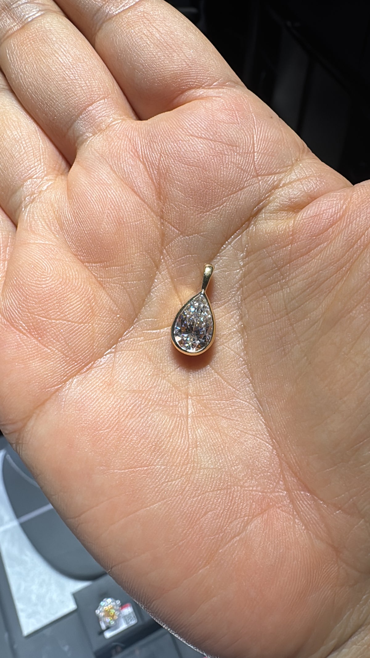 A link for Adriana to pay pendant