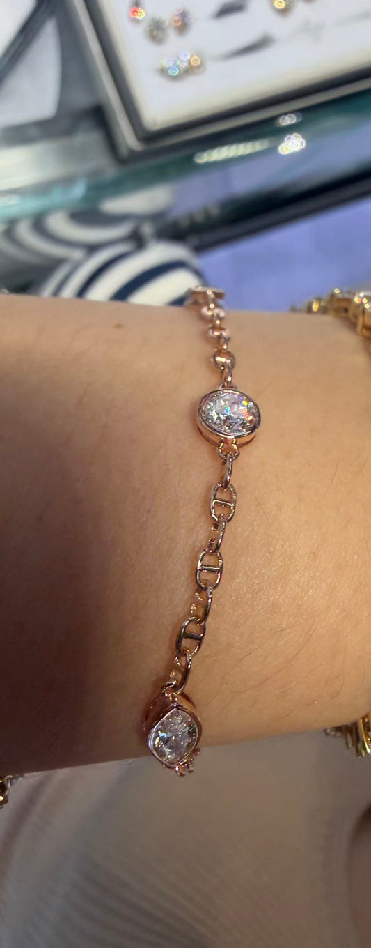 A link for Alex to pay necklaces+bracelet