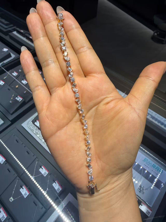 A link for Negin to pay necklace+bracelet