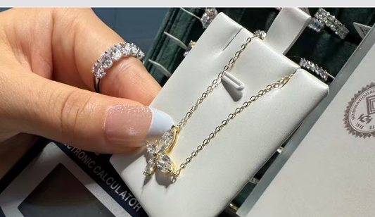 a link for( charisse vannavilay) to pay for one diamond necklaces