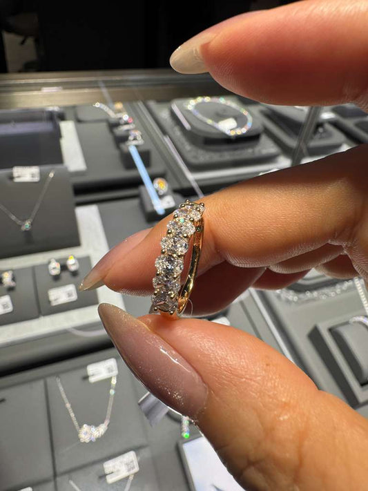 a link for Haley (5.25–5.5size) for a diamond ring