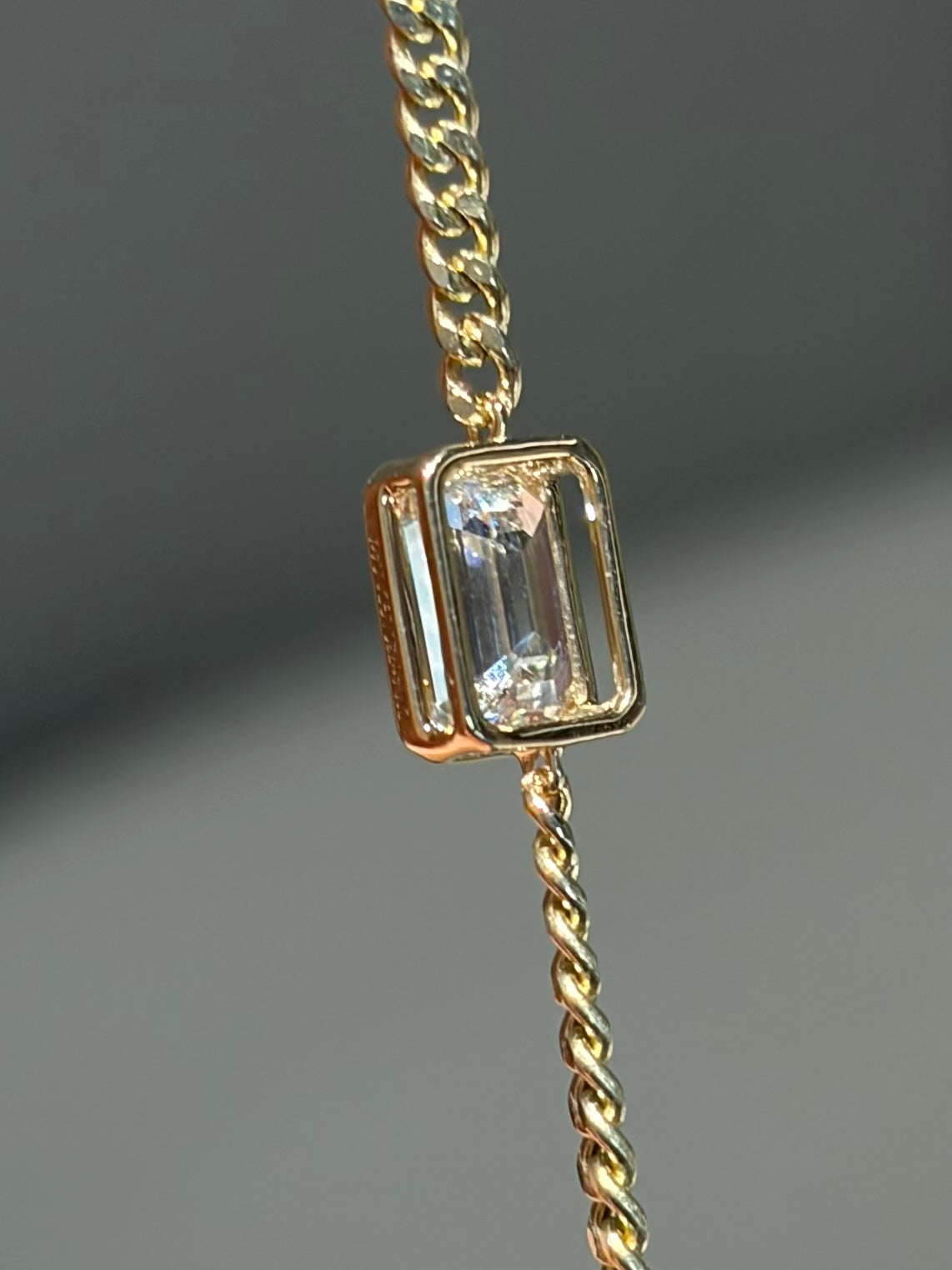 1ct Emerald Cut Lab Grown Diamond Bezel Bracelet | 18K Yellow Gold