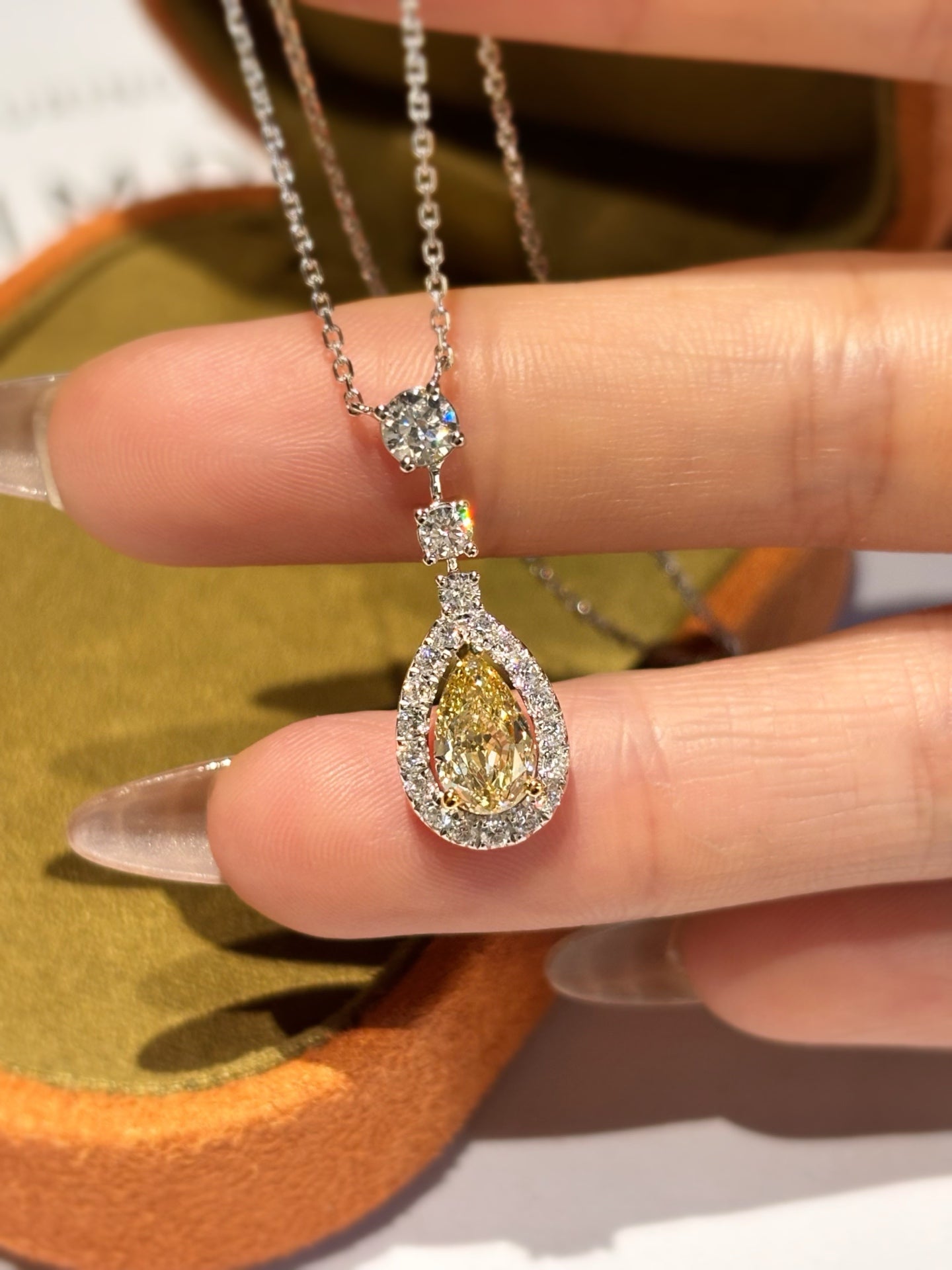 Lab Grown Fancy Yellow Diamond Teardrop Pendant Necklace | Everyday Radiance & Thoug | Platinumul Gifting |