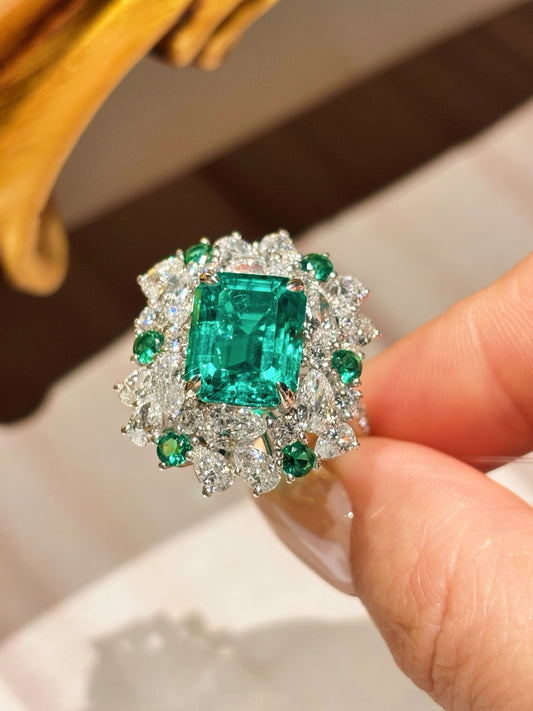 4.21ct 8.48g| Lab Grown Emerald Ring | Emerald Cut Diamond Halo & Accents