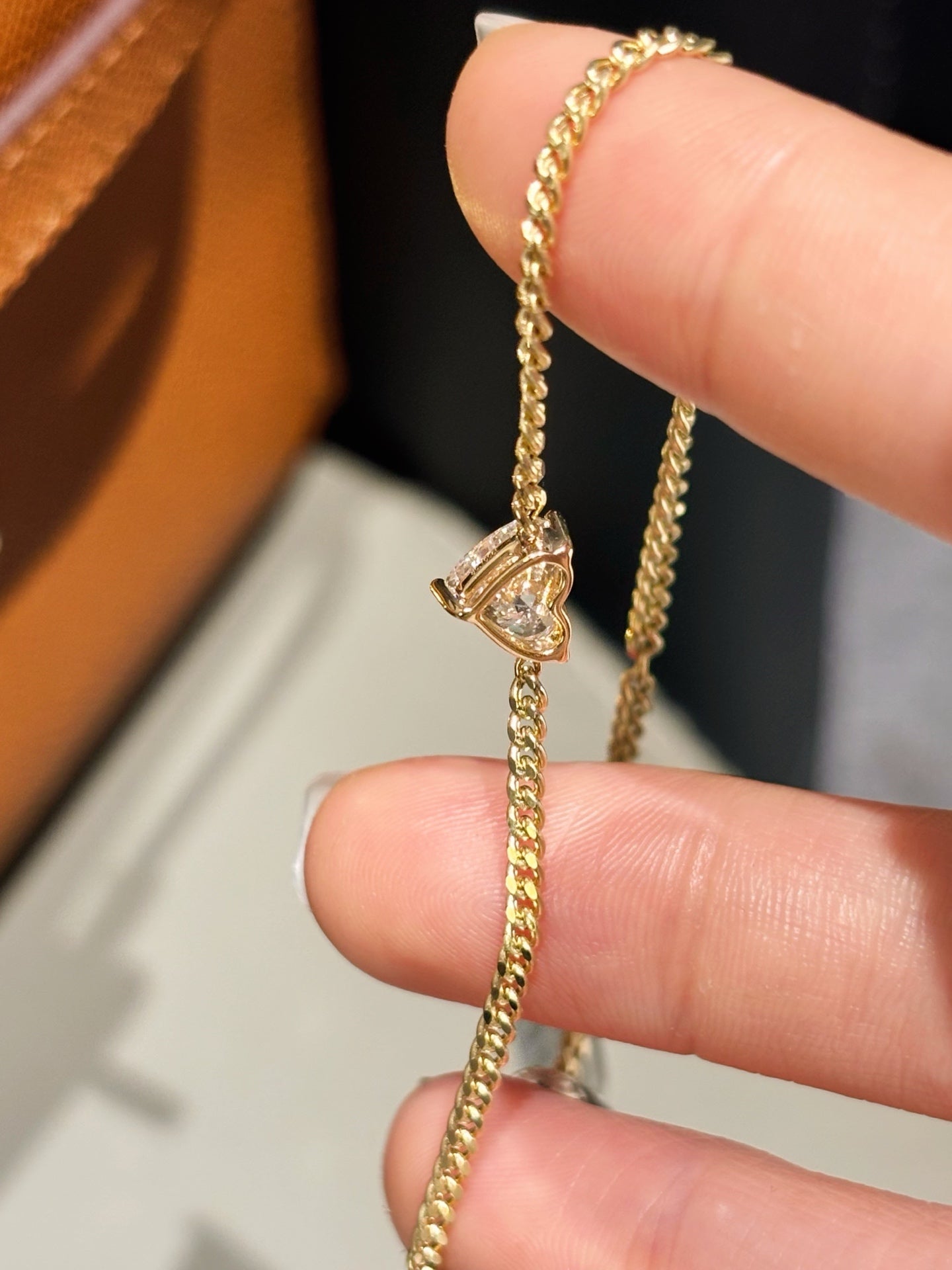 Single Heart Lab Grown Diamond Bracelet | 18K Yellow Gold | Dainty & Romantic