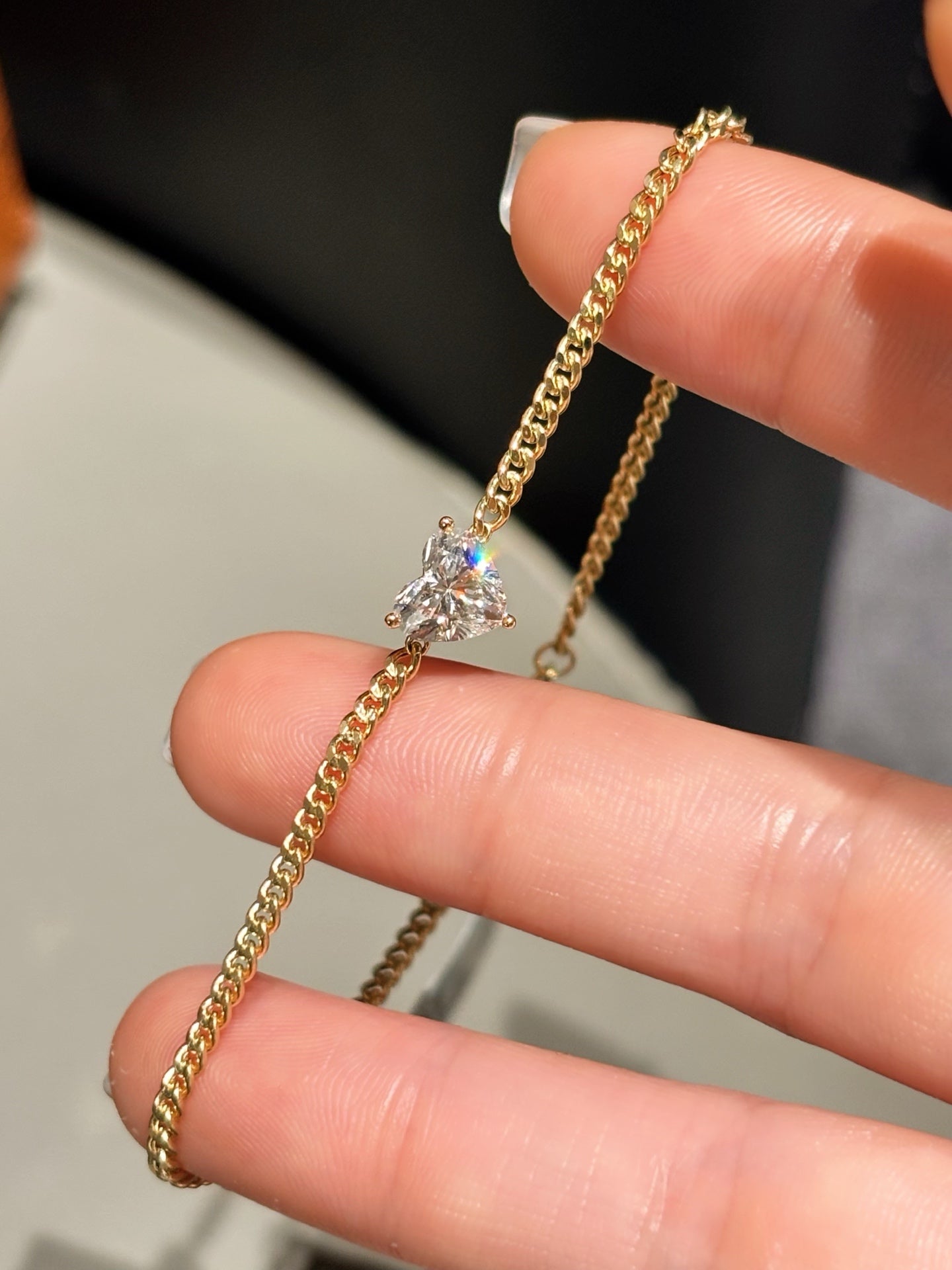 Single Heart Lab Grown Diamond Bracelet | 18K Yellow Gold | Dainty & Romantic