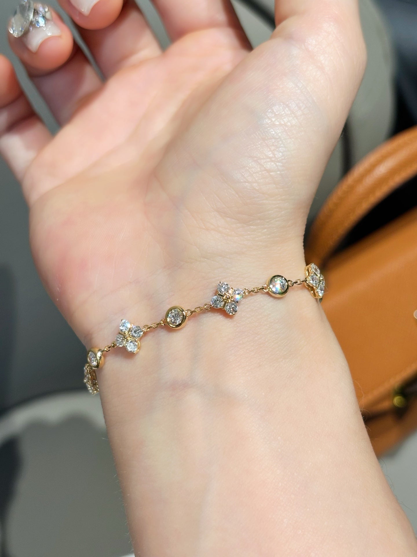 Lab-Grown Diamond Four-Leaf Clover Tennis Bracelet | 18K YELLOW Gold