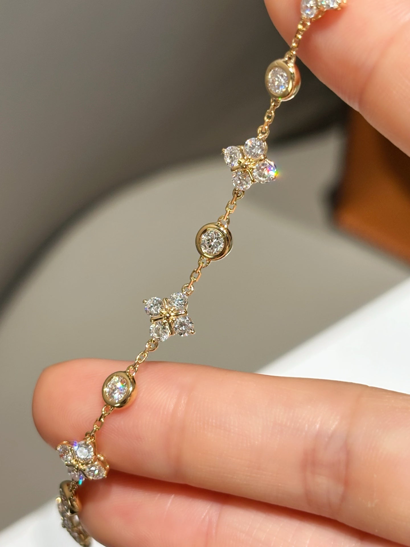 Lab-Grown Diamond Four-Leaf Clover Tennis Bracelet | 18K YELLOW Gold