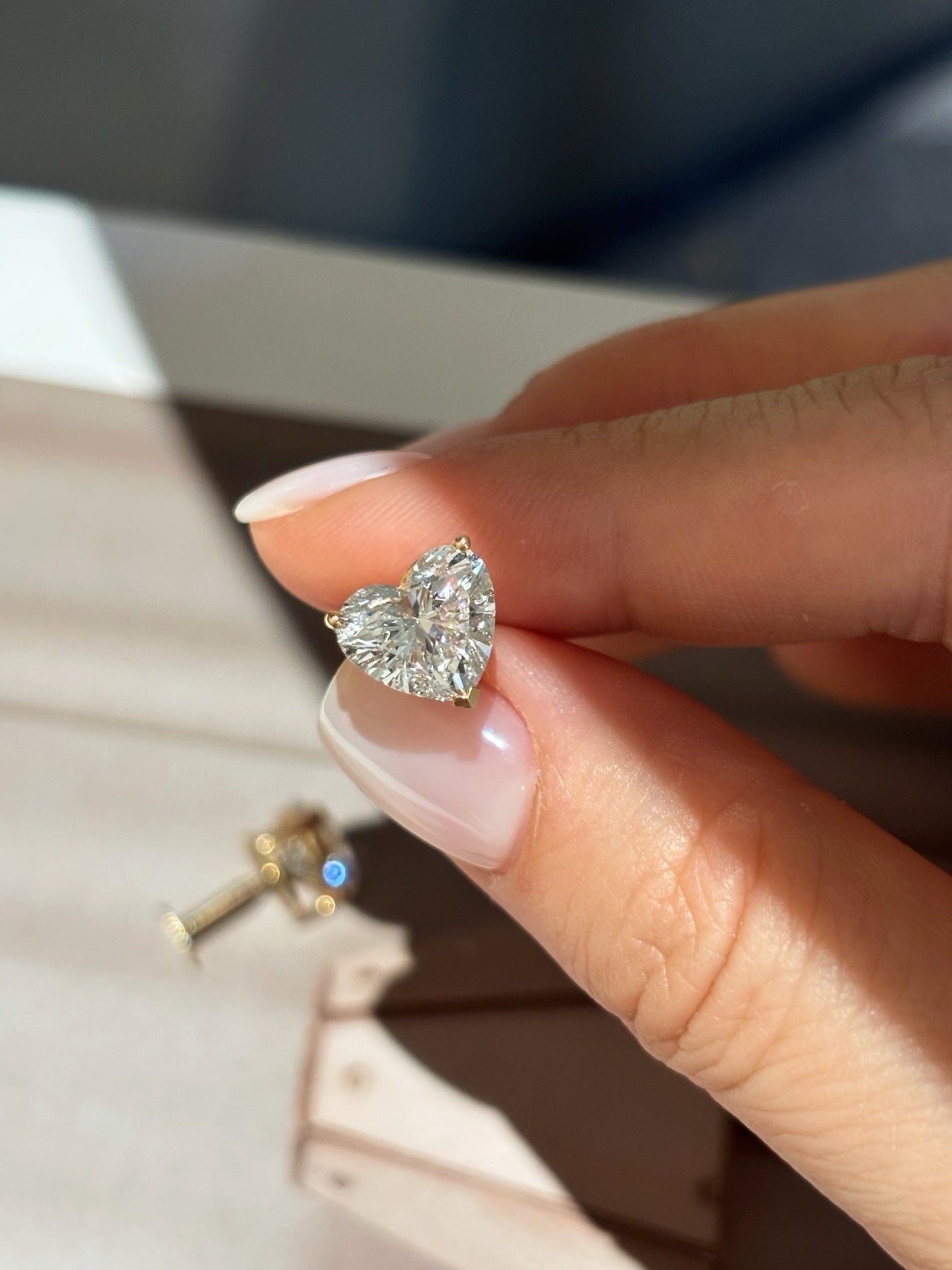 2CT/STONE Lab-Grown Diamond Heart Stud Earrings| 18K Yellow Gold