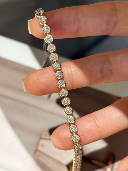 0.15 Carat Bubble Bezel Round Lab Grown Diamond Tennis Bracelet | 18K Yellow Gold | Modern & Playful