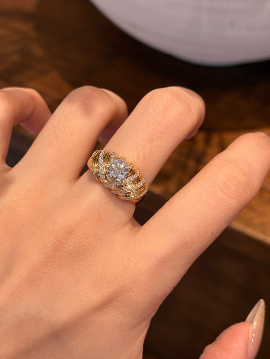 Lab Grown Diamond Spiral Eternity Band | Eternal Love Signature Ring | 18K Gold