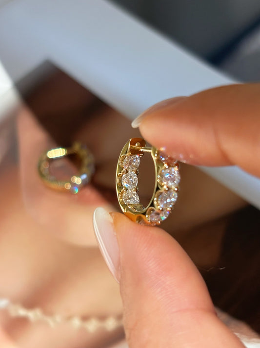 Full Pavé Round-Cut Lab-Grown Diamond Huggie Hoop Earrings | 18K Gold