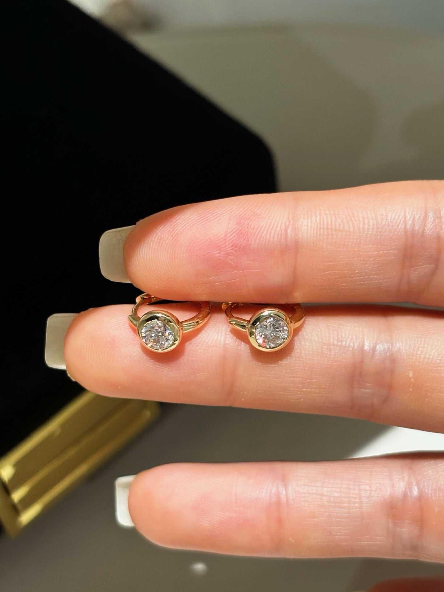 Bezel-Set Round Lab-Grown Diamond Solitaire Huggie Hoop Earrings | 18K Gold