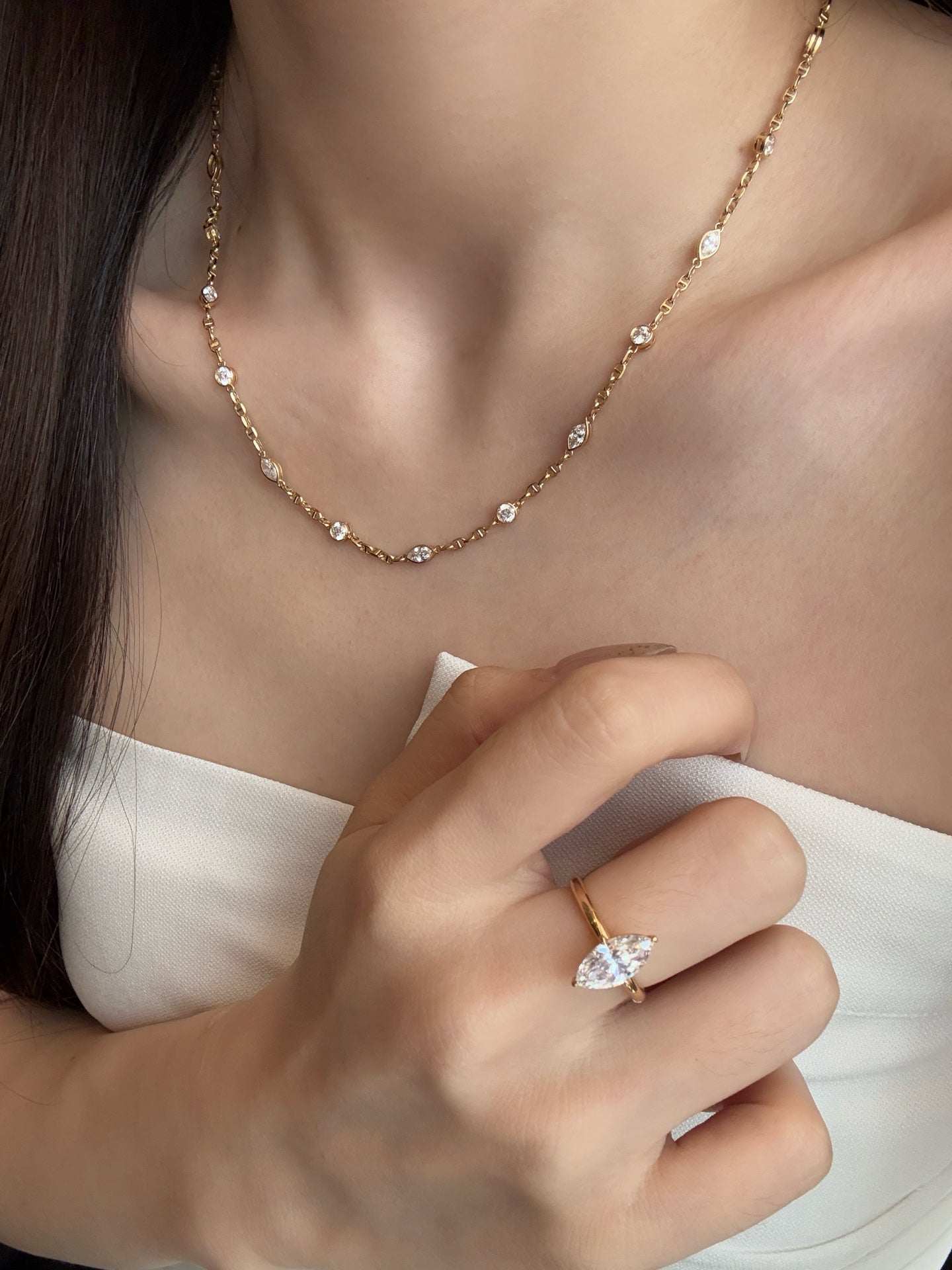 Mixed-Cut Round & Marquise Lab Grown Diamond Bezel Station Chain Necklace| 18K Gold