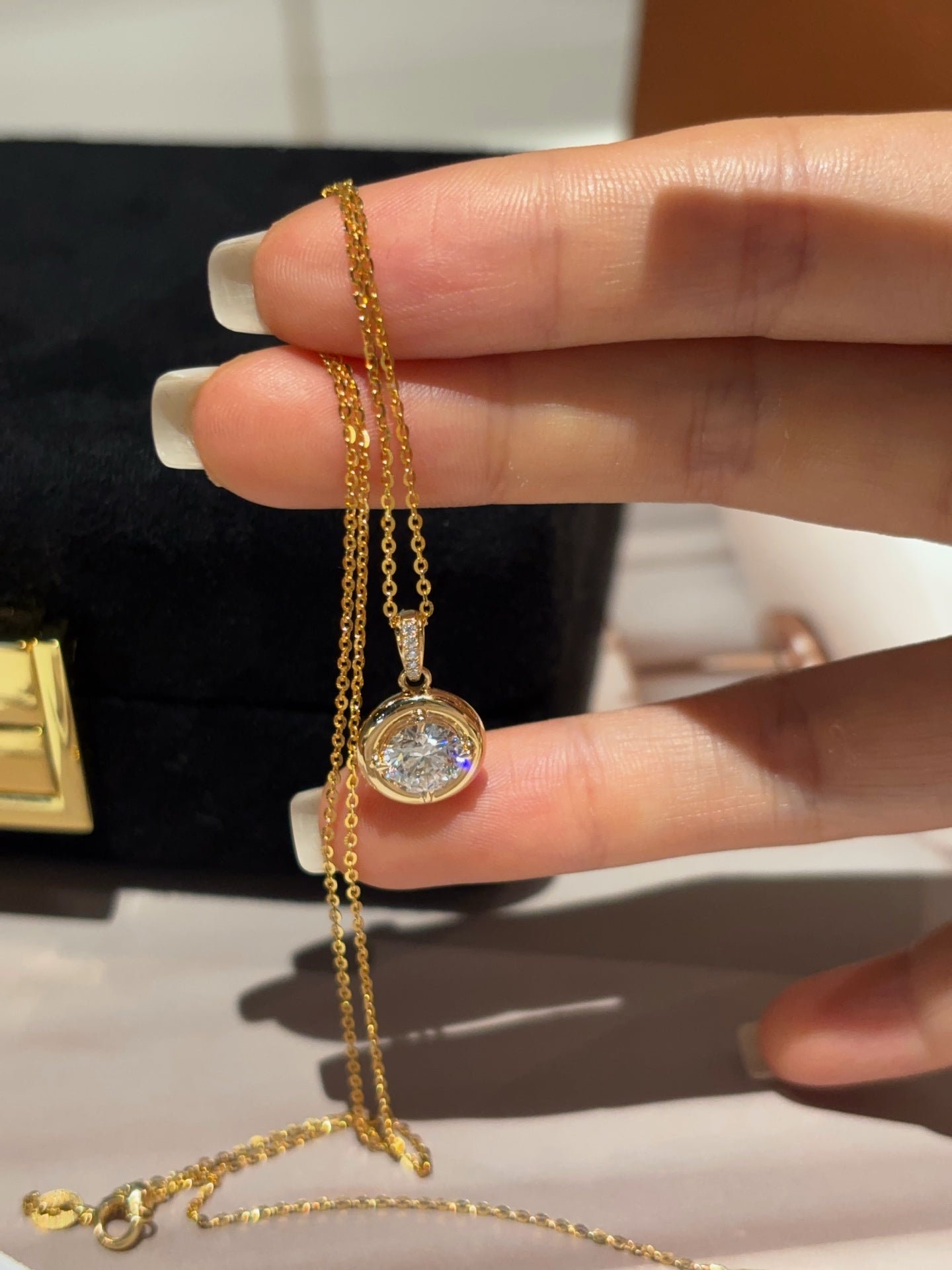 Round Brilliant Bezel Set Lab Grown Diamond Necklace | 18K Gold