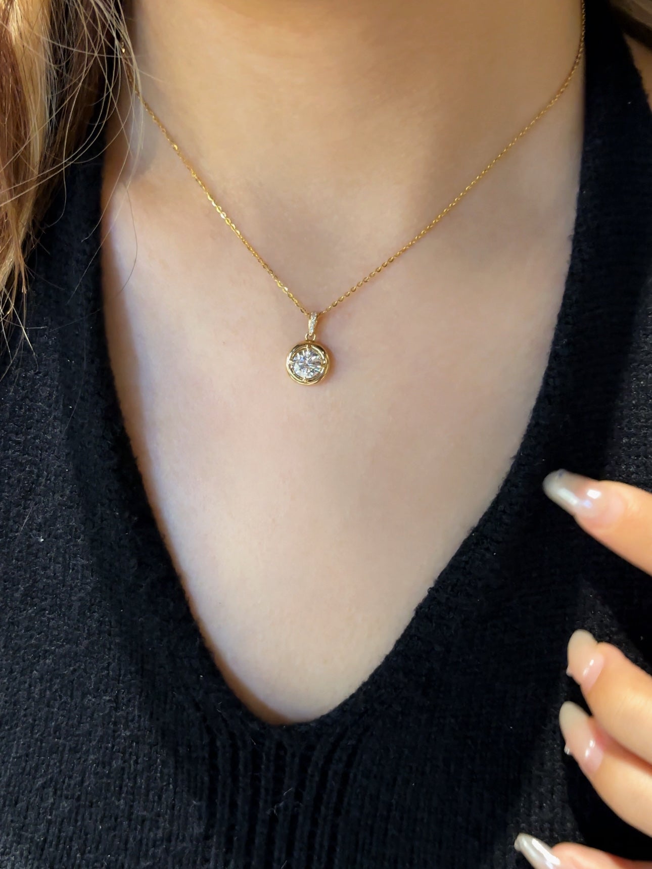 Round Brilliant Bezel Set Lab Grown Diamond Necklace | 18K Gold