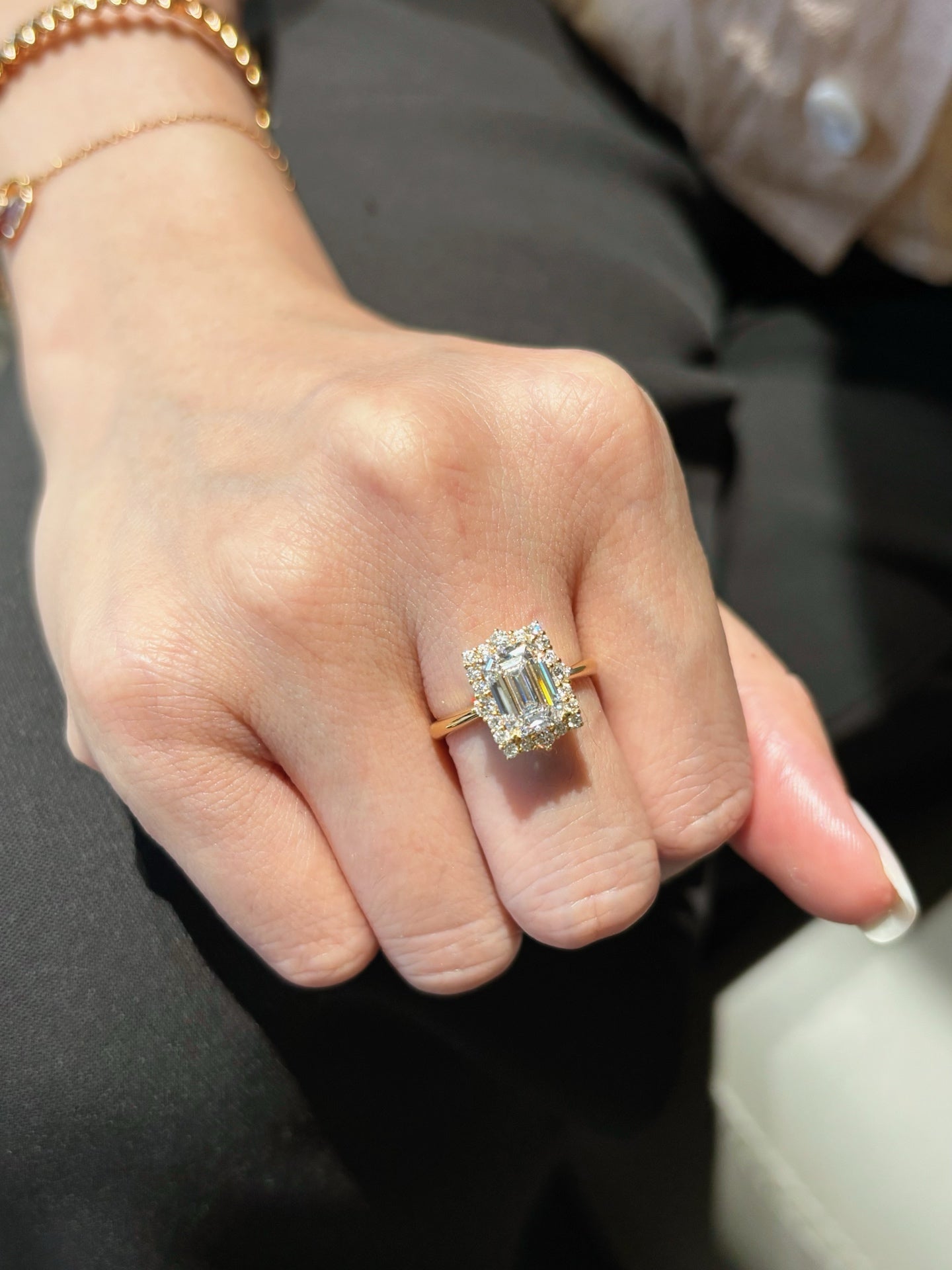 2CT Emerald Cut Lab Grown Diamond Halo Pavé Solitaire Engagement Ring | 18K Gold