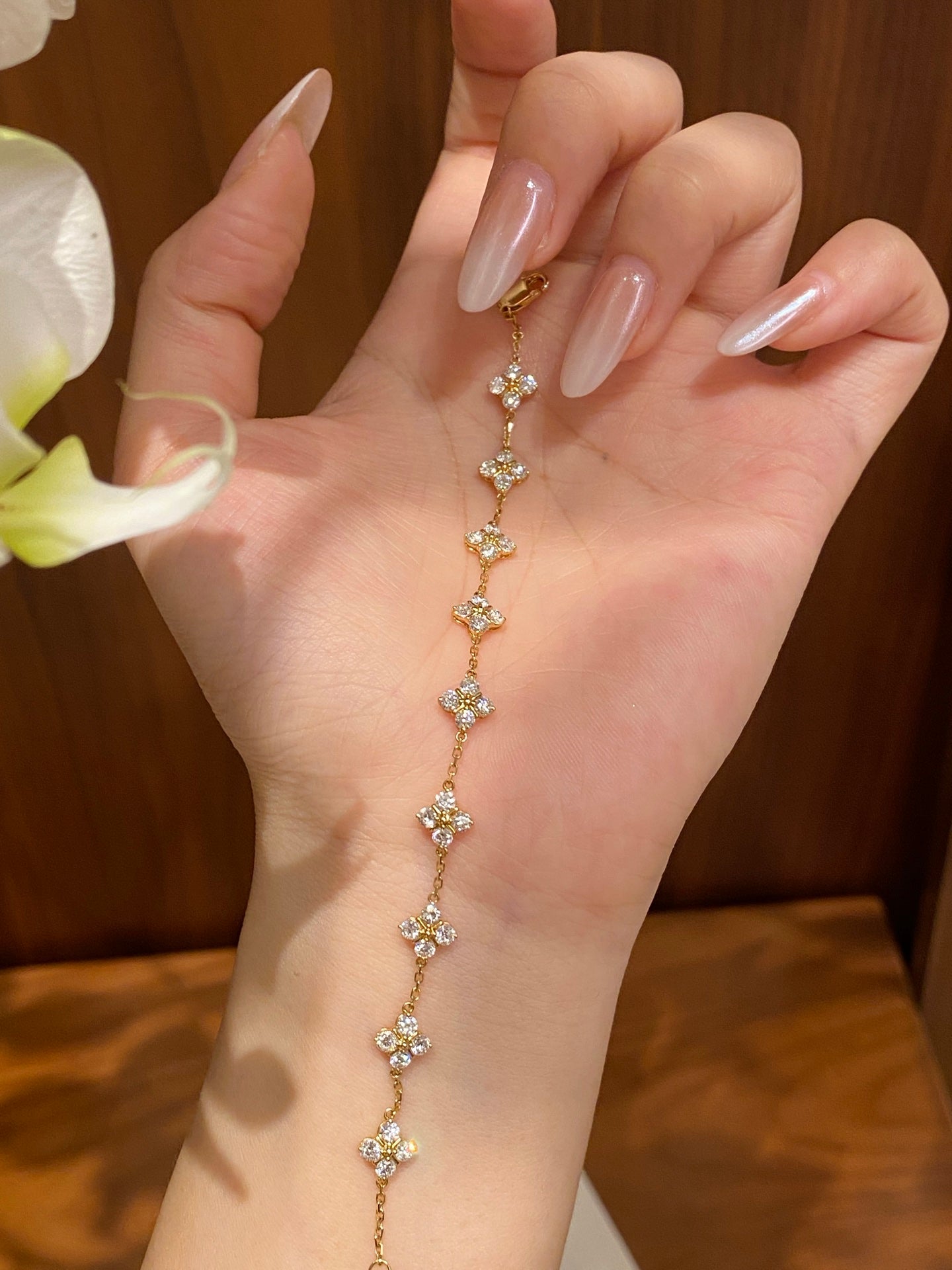 Four Leaf Clover Lab Grown Diamond Station Chain Bracelet | 18K Gold