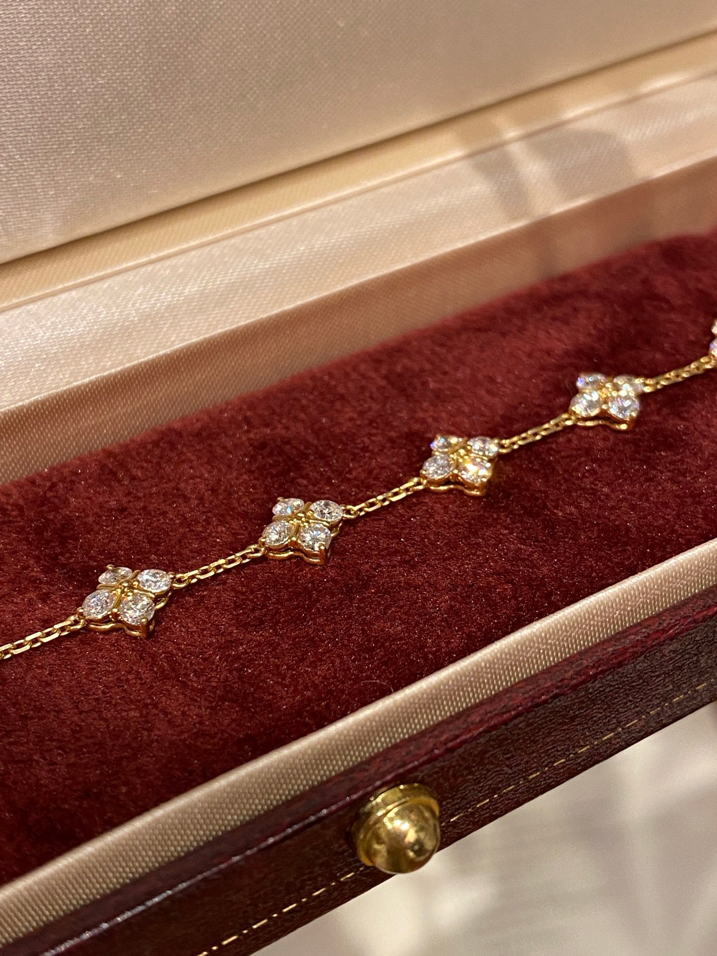 Four Leaf Clover Lab Grown Diamond Station Chain Bracelet | 18K Gold