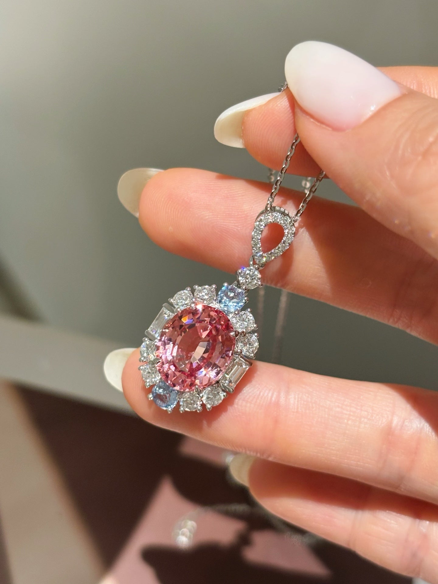 Oval-Cut Pink Lab-Grown Diamond Halo Pendant Necklace | 18K Gold
