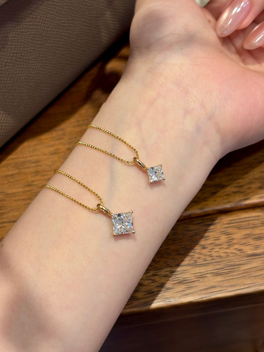 Lab-Grown Princess Cut Diamond Solitaire Pendant | 18K Gold