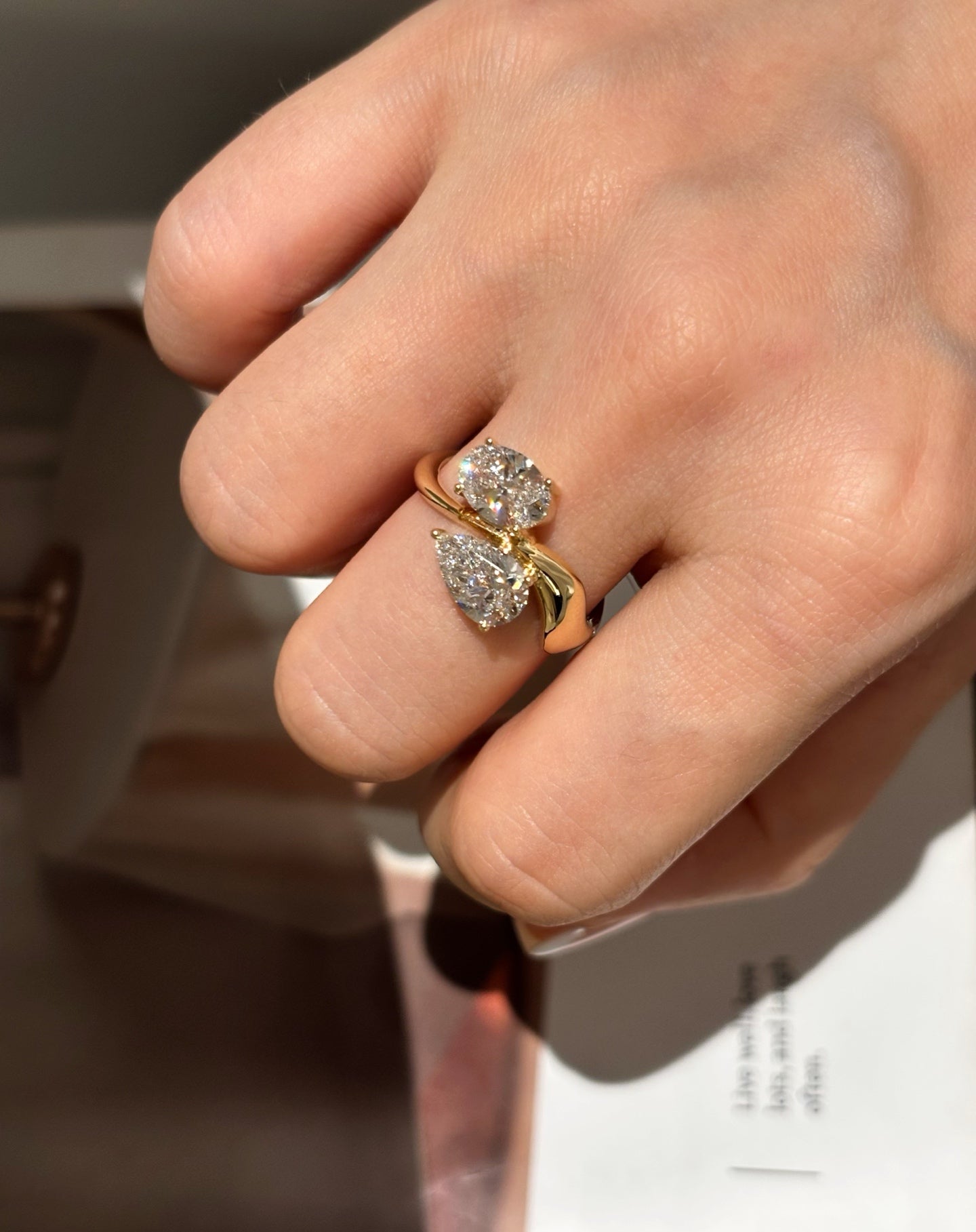 Toi et Moi Ring with Pear & Oval-Cut Lab-Grown Diamonds | 18K Gold