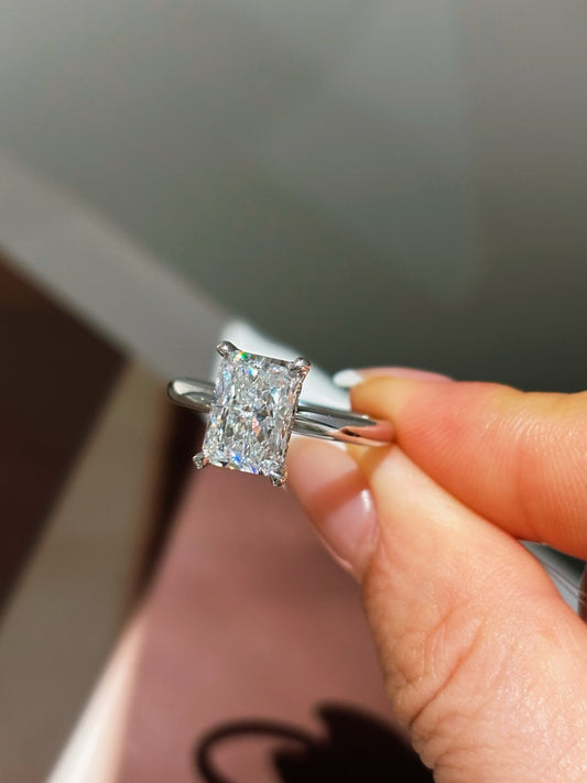 2ct Radiant-Cut Lab-Grown Diamond Solitaire Engagement Ring | Platinum