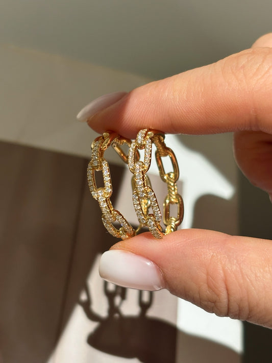 Textured Twisted Paperclip Chain Huggie Earrings | Pave Set Lab Grown Diamonds Minimalist Fine Jewelry| 18K Gold